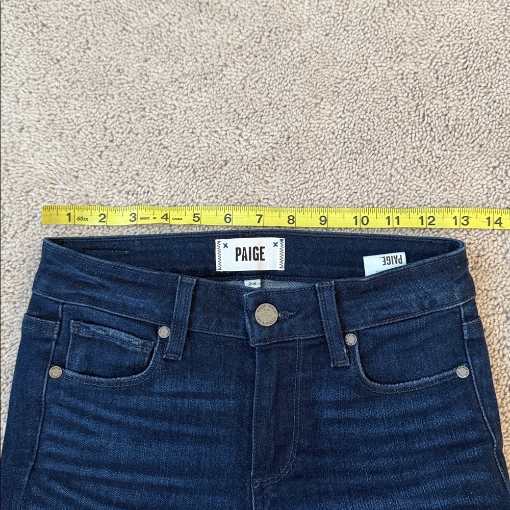 Paige Manhattan Bootcut Jeans | Size 24 | Dark Wash - Picture 4 of 10